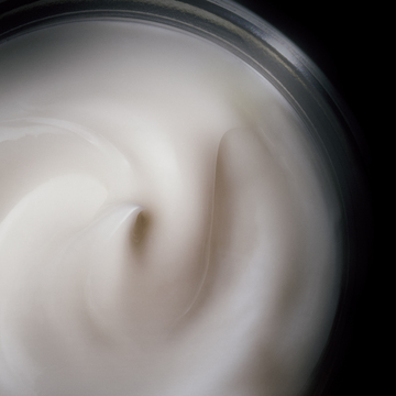 齋藤 薫が責任編集！“エンパワメント・クリーム”でお疲れ肌に活力を！