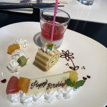 母の誕生日はホテルのビュッフェで　