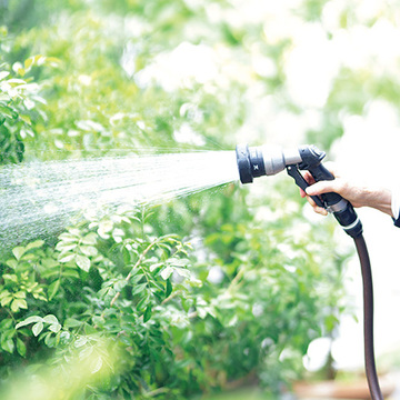 【有元葉子さん】カラカラの体においしい水を！有元さんの「beautiful summer life」