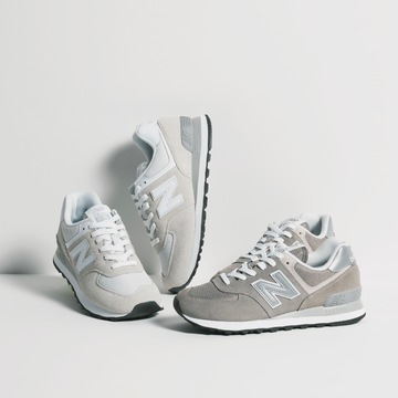 大人に似合う、美脚見えの名品「ニューバランス なじみグレースニーカー」