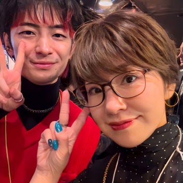 煌めく大阪の夜。