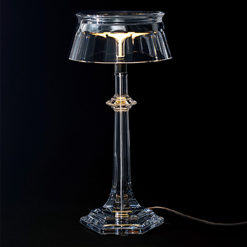 【おしゃれな雑貨2選】エレガントな輝き放つランプシェード＆カラフルで華やかなデザートプレート