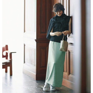 ツインでも別々でも素敵！「E by éclat」のシルク混ノースリーブニット＆カーディガン