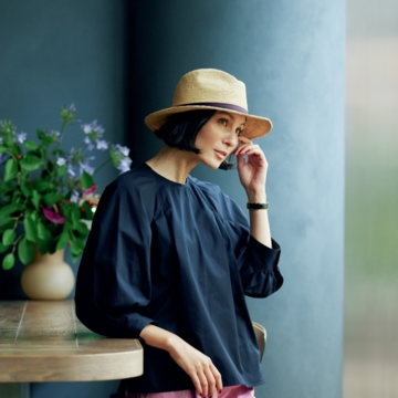 きれい色パンツをこなれさせてくれるボルサリーノの中折れハット