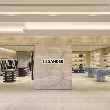 GINZA SIXにジル サンダーの新店舗がオープン。店舗限定アイテムも登場！