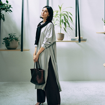 下半身のコンプレックスを隠す太めワイドシルエットが絶妙！「アンスクリア」のニットパンツ