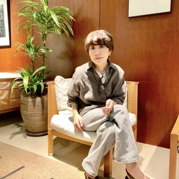 夏のワンピースを下見に、丸の内の丸ビルを訪れました✨