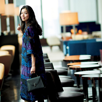 同窓会ワンピースには、品のある華やぎディテールを！　五選