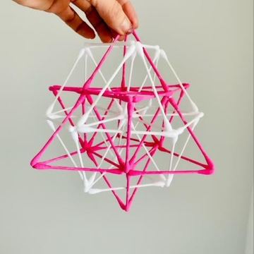 今　ハマっている　神聖幾何学の綿棒ワーク✨