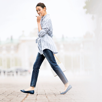 大人のデニムの代名詞 RED CARD（レッド カード）がさらに進化して登場