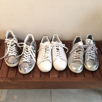 私もスタンスミスを愛用しています。