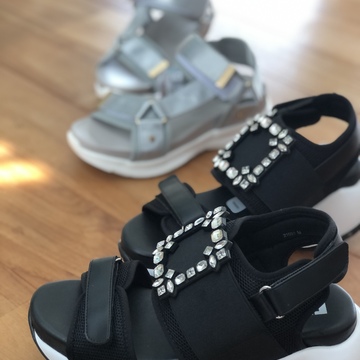 「効かせる黒」をスポサンで★☆★