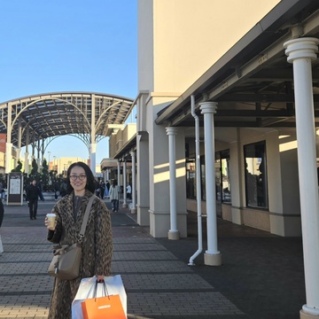 近場のアウトレットでお買い物始め