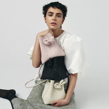 新作を先行販売！チャームをカスタマイズできるVASIC POP-UP STOREが伊勢丹新宿に登場！