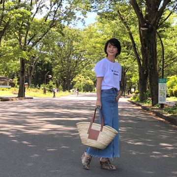 大人のロゴTスタイル