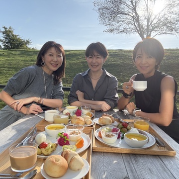 極上の奈良の朝、神秘的な光景。