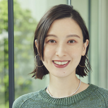 ツヤも、小顔も、こなれ感も！いいところづくしの「切りっぱなし風ボブ」【50代髪型・ヘアスタイル】