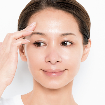 【下地で9割きれいになるベースメイクテク②】「トーンアップ下地」は“中心メリハリ塗り”を