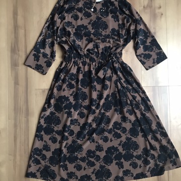 綺麗で楽チン！褒められワンピで御年始回り！