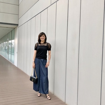 夏のブラックトップス1️⃣