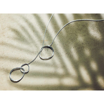 熱望の声を受け再登場！「blanc irisの涼感ネックレス」