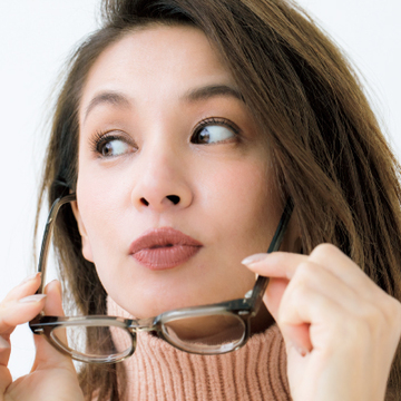 パチッと上向き“アイ”で目もとに輝きを！【かわいげをつくるメイクテク②】