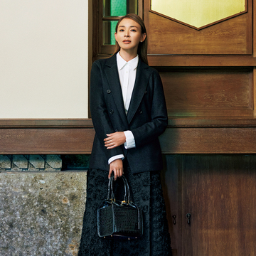 【ウエアとバッグが織りなす大人の品格】「モラビト」新しい季節、パリのエスプリとともに