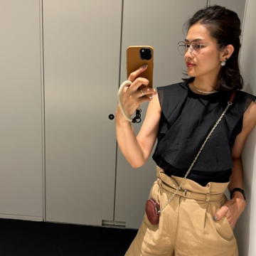 ベージュパンツで秋コーデにシフト