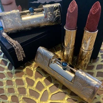 中国発コスメブランド　花西子 Florasis