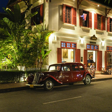 世界遺産の街のシンボリックなホテル、スリーナガス 【ラオスのお薦めホテル】