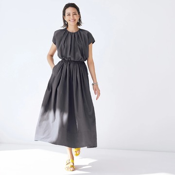 エクラプレミアム初登場！ 戸野塚かおるさん×「DRAWER」上品に華やぐ、大人の初夏スタイル