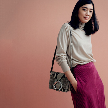 この秋冬は“暖色×寒色”がうまくいく！「温度差ミックス」コーデ　五選