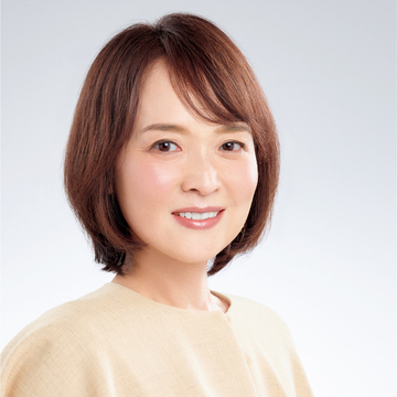 大人の髪悩み「ボリューム不足」におすすめのセルフケアとは？【エクラ美髪プロジェクト】