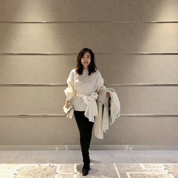 ボリュームスリーブブラウスを着てポーセラーツ初体験❤︎