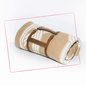 【暮らしを彩るアイテム2選】秋のくつろぎ時間に使いたいマイセンのケーキ皿＆ラルフ ローレン ホームのブランケット