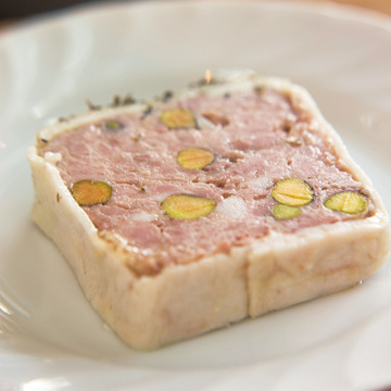 料理人も一目置くシャルキュトリー ミート＆デリカテッセン かわきた屋