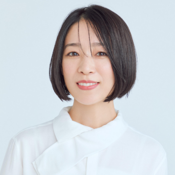 クールボブは、シースルーバングを味方につけてリッチ＆スタイリッシュに【50代髪型・ヘアスタイル】