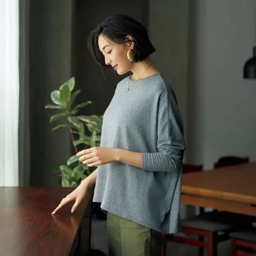 おうちでリラックスも、ちょっとしたお出かけも！「E by éclat」の上質ワンマイル服