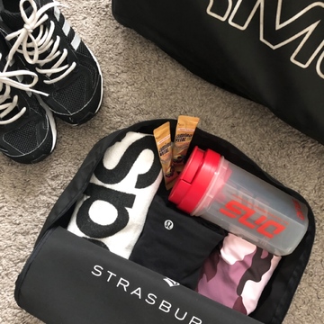 10月号付録、万能ガーメントケース