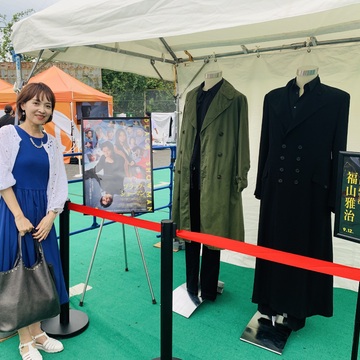 福山雅治35周年ドームライブ＆最新映画は、お気に入りのブルーコーデで