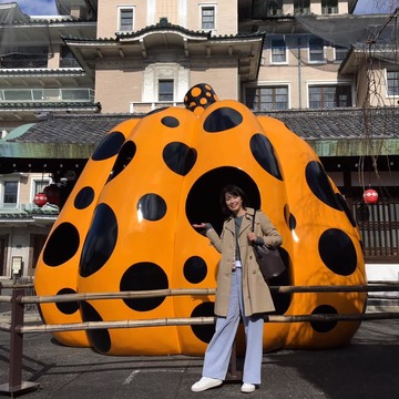 ZARAのキラキラニットで京都祇園　草間彌生永遠の南瓜展へ