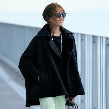 大人顔Pコートに更新を！ シルエットが美しいコグ ザ ビッグ スモークのPコート