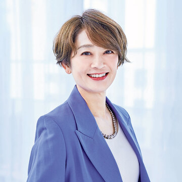 大人ショートはふんわり×タイトが美髪の鍵【40代・50代髪型】