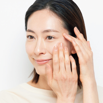 デイリーケアには細胞活性のレチノールコスメを【アラフィーの毛穴撲滅ケア】