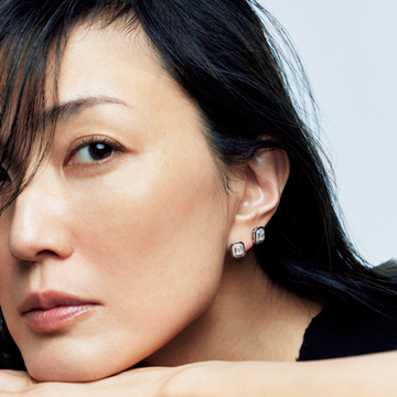 【板谷由夏と50歳からの新名品】「ブシュロン」のスタッズイヤリングは50歳記念にほしいダイヤモンドジュエリーの大本命