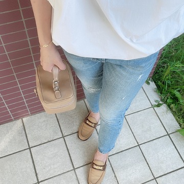 10月号　ブレンダさんの連載記事は大好きなデニムについてでした♡