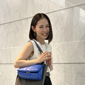  【働くアラフィーのバッグと中身】Vol.4 フリーVMD＆ドッグアパレルブランド代表のミニマムバッグ