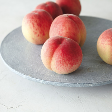 自然の力で育てる「錦自然農園」の桃