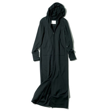 エクラプレミアム室長Mの偏愛コレクション「intoca.」のブラックロングパーカ