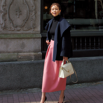 【タイトすぎないタイトスカート】体型をカバーしながらモダンなシルエットに！ ロンハーマンのピンクな一枚